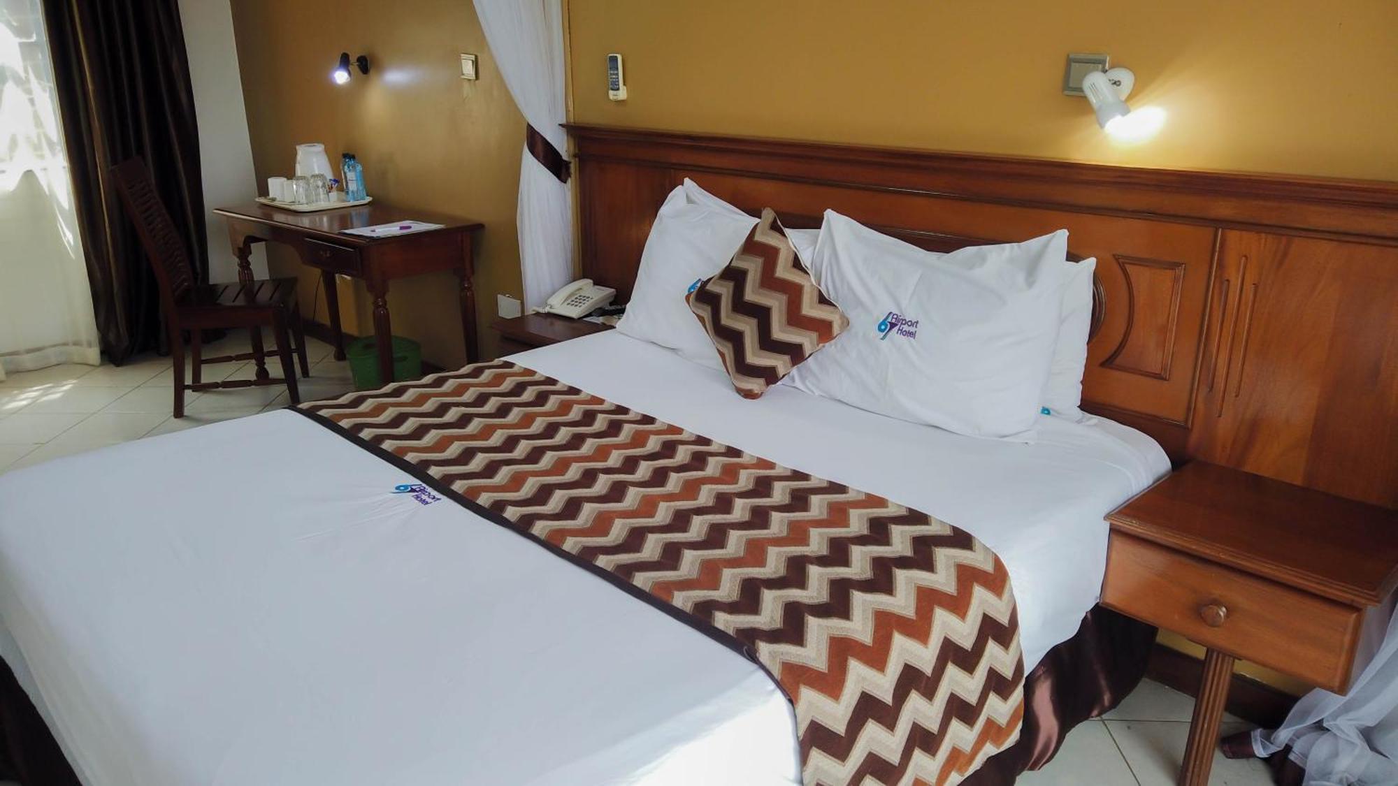 67 Airport Hotel Nairobi Mlolongo エクステリア 写真